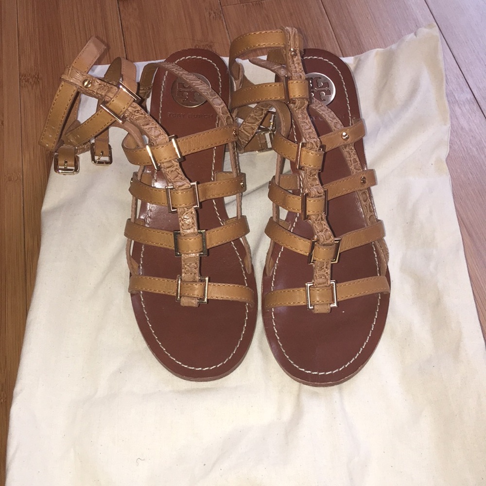 Tory. Rich heels